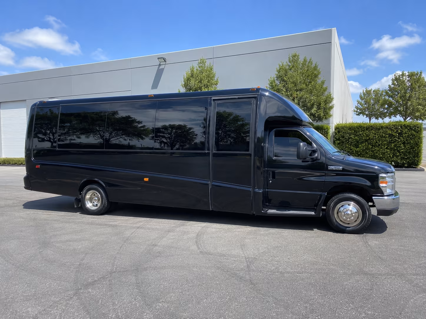 corporate group transportation for leander s annual events and business calendar