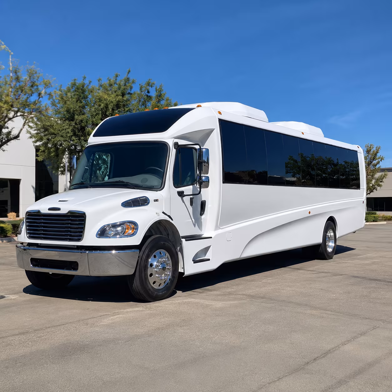 leander 25 passenger minibus