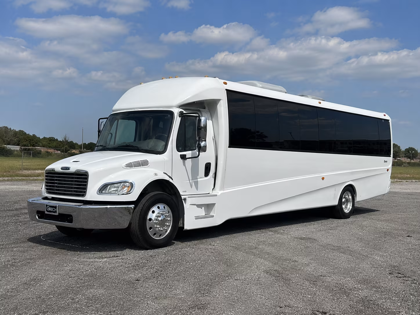 leander 50 passenger party bus