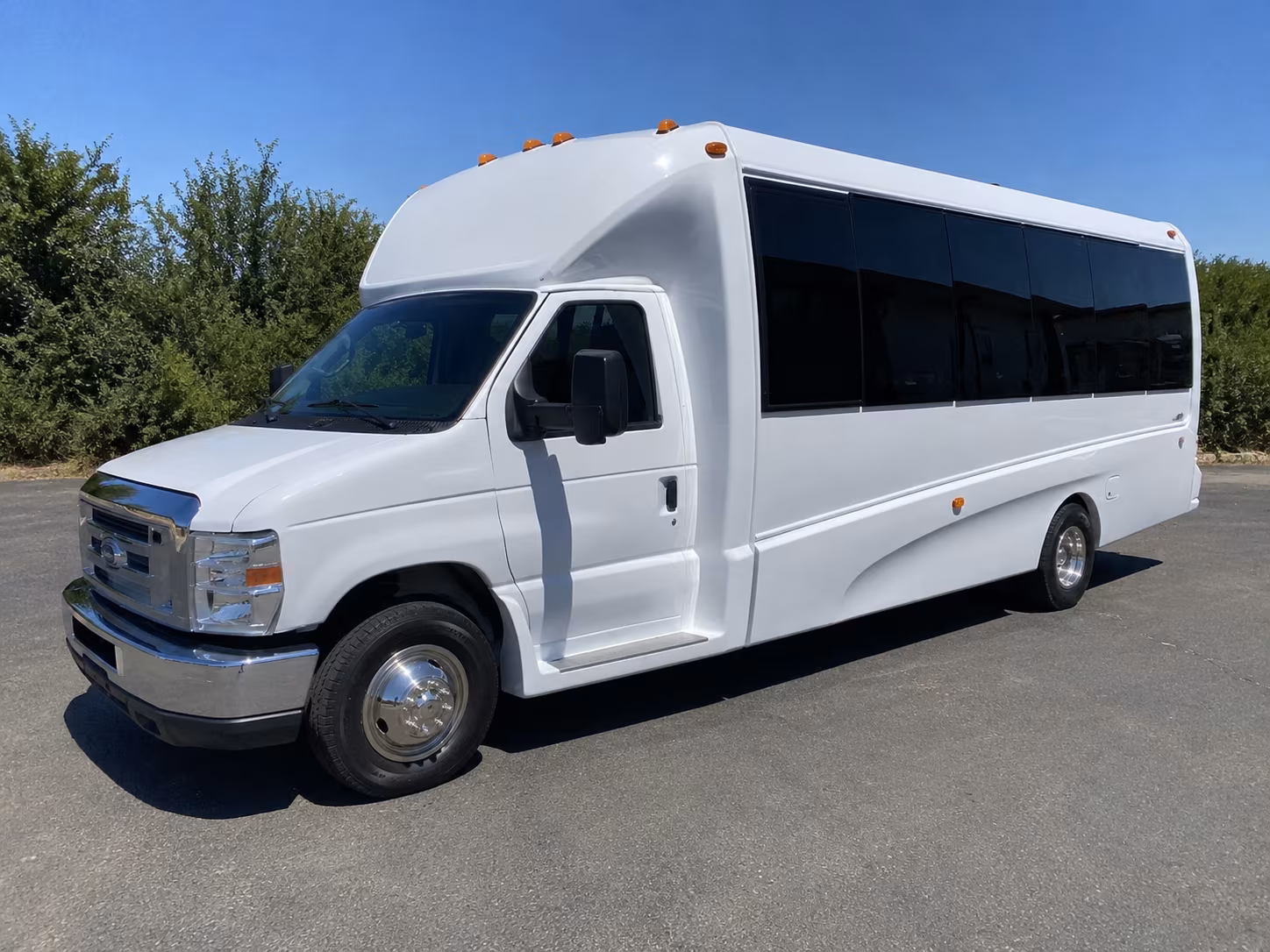 leander night out party bus rental