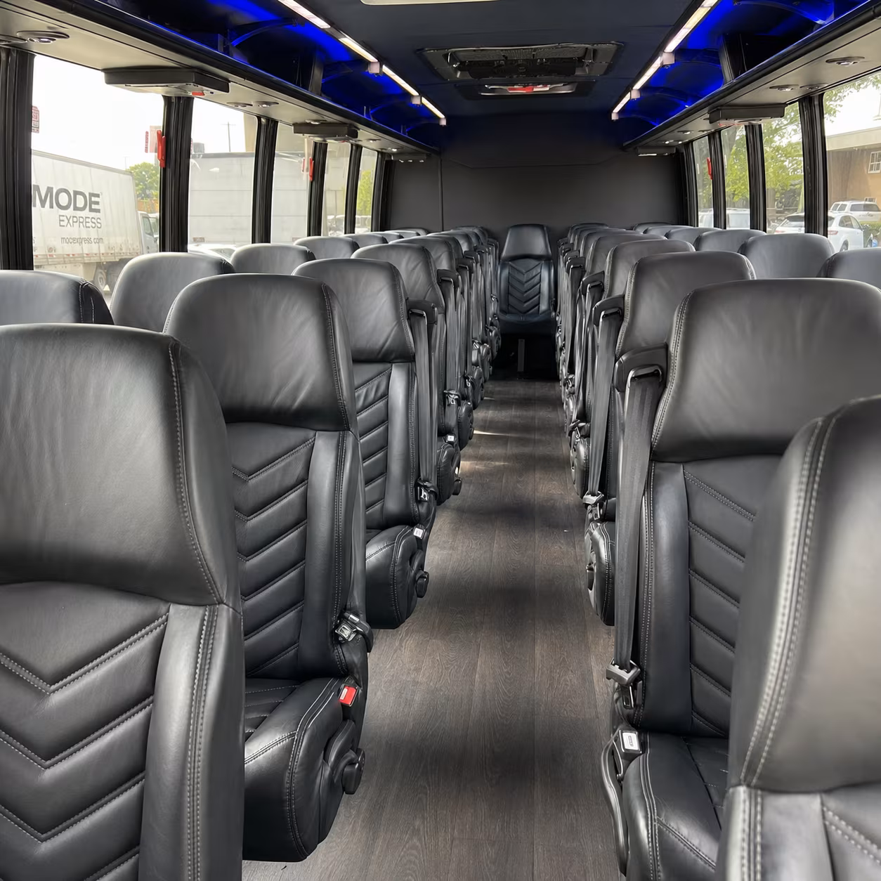 minibus rentals for leander elementary and middle school field trips